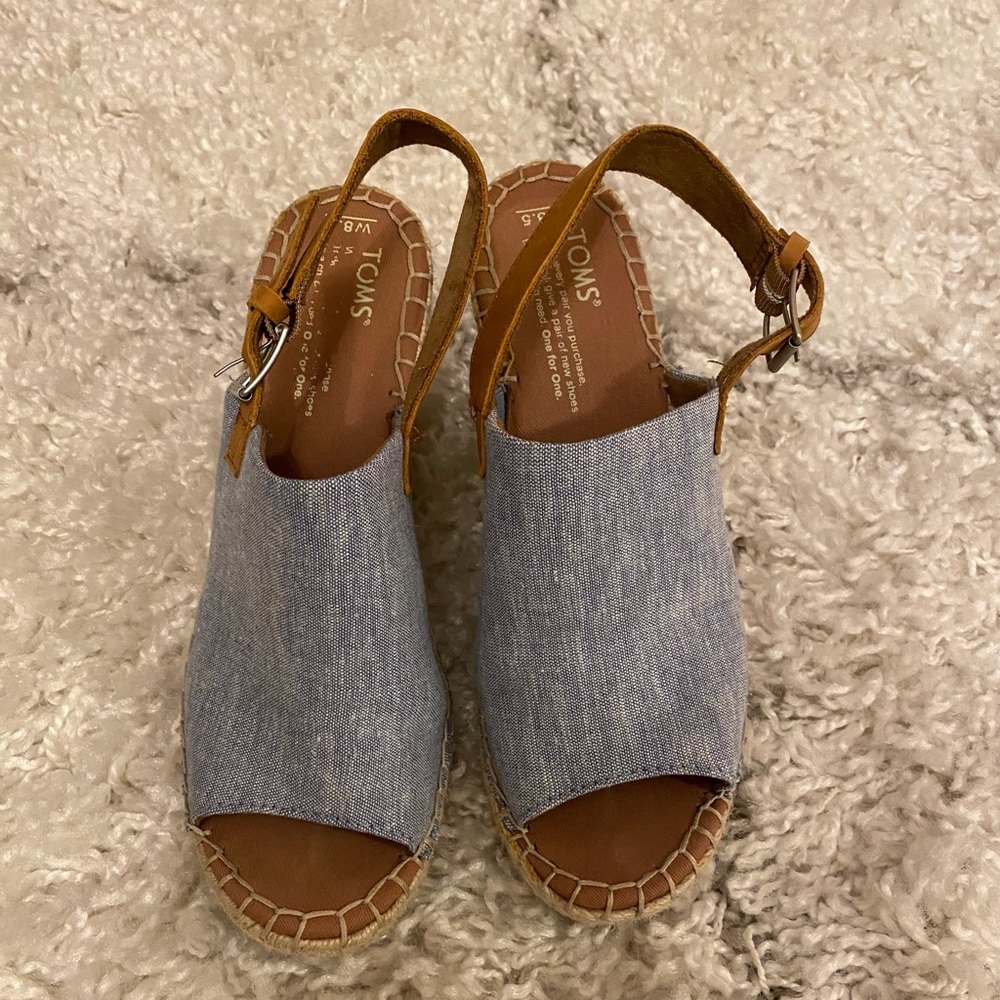 toms wedges